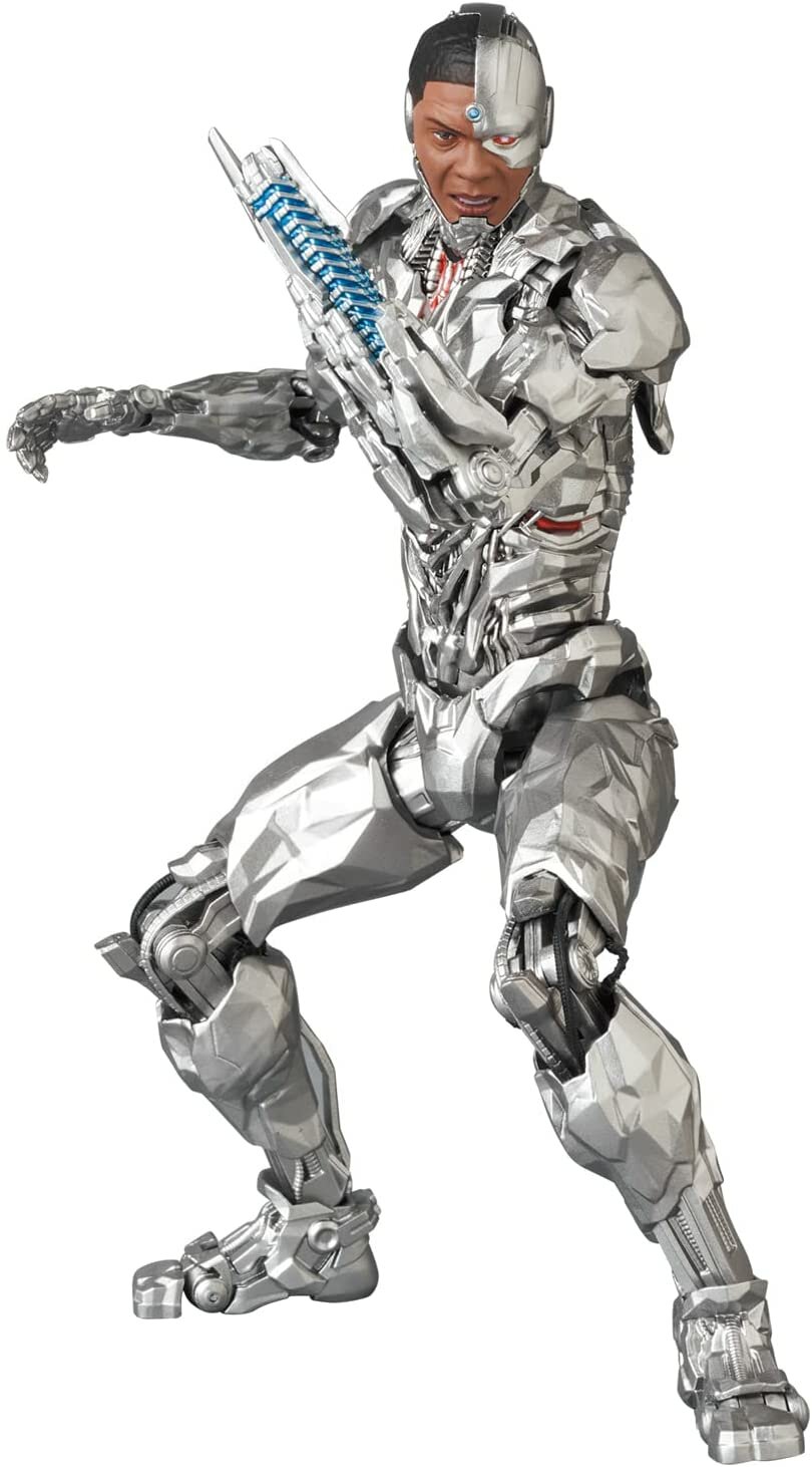 Cyborg-Mafex-8.jpg.374d5c9f43faeea099236f48e7fabdf5.jpg