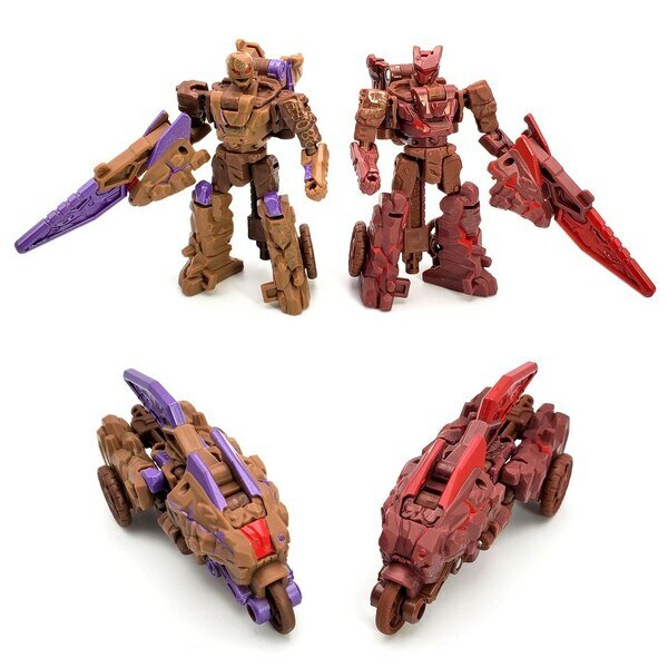 ImageofUnitedGeocronandGalvatronOfficialRevealsfromTransformersLegacyWave4(12)__scaled_600.jpg.8a75b80d7d7bd549c607a5941ced41a2.jpg