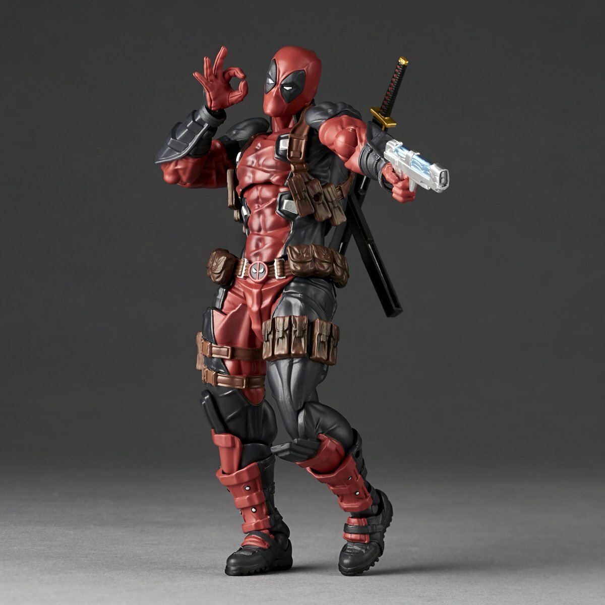 Revoltech-Deadpool-2.5-Red-002.jpg.97d5dda3148f855d694dcabd0b3686d3.jpg