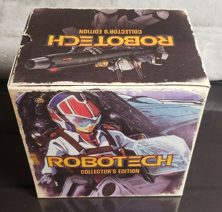 Robotechboxset.jpg.b79e27719febc816bfd42632718ffe39.jpg